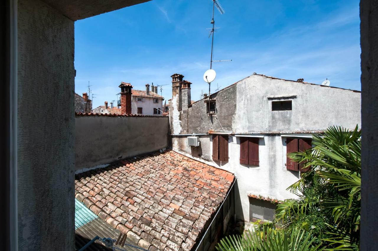 Апартаменты House Graziella Ровинь Экстерьер фото